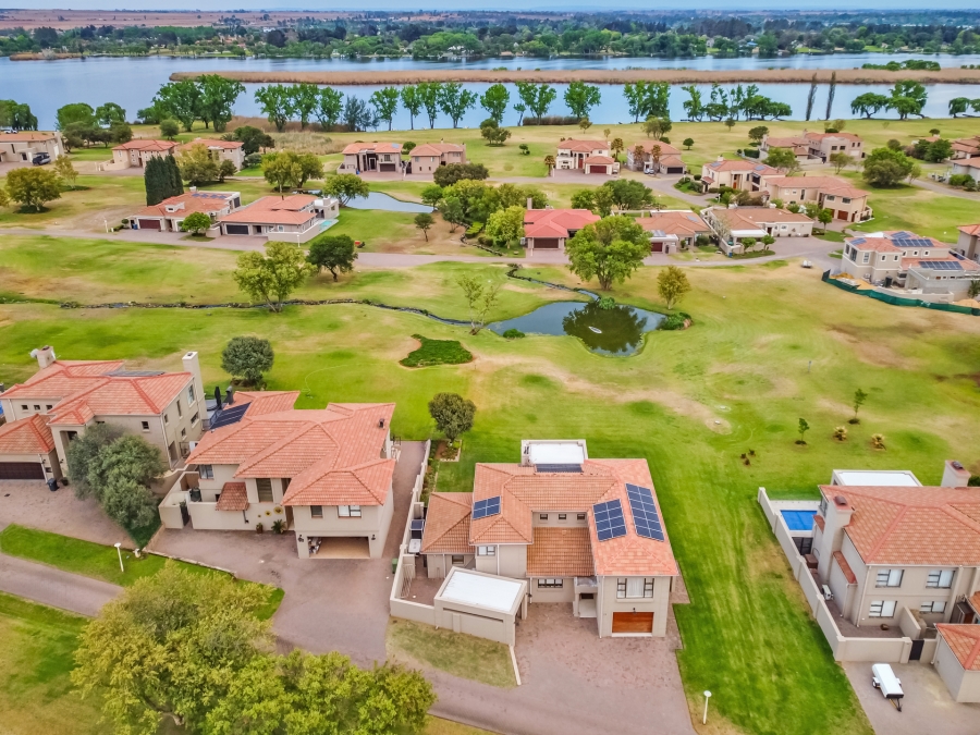 5 Bedroom Property for Sale in Club Milos Estate Free State